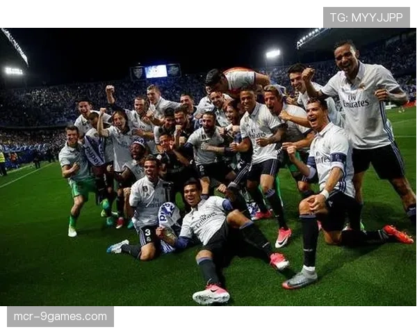 西甲国家德比:巴萨2-2战平皇马,维尼修斯、亚马尔各入一球 西甲国家德比:巴萨2-2战平皇马,维尼修斯、亚马尔各入一球